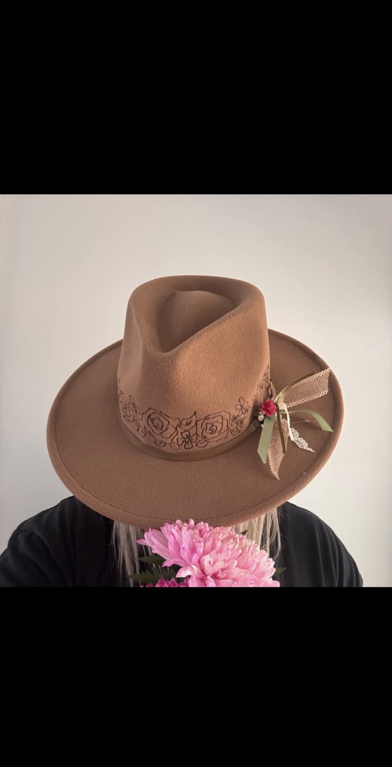 Blossom Brims hat with flowers